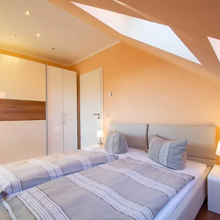 Ferienhaus Krischanweg 1 * Kühlungsborn